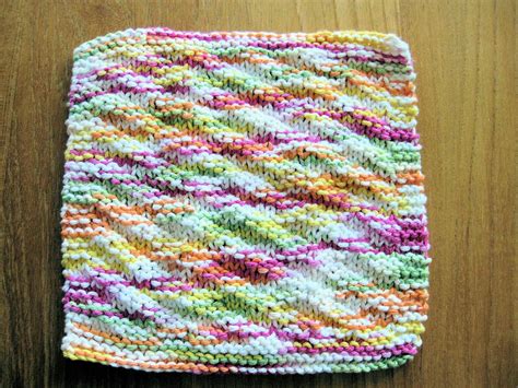 ravelry sues easy knit dishcloth pattern  sue norrad knit