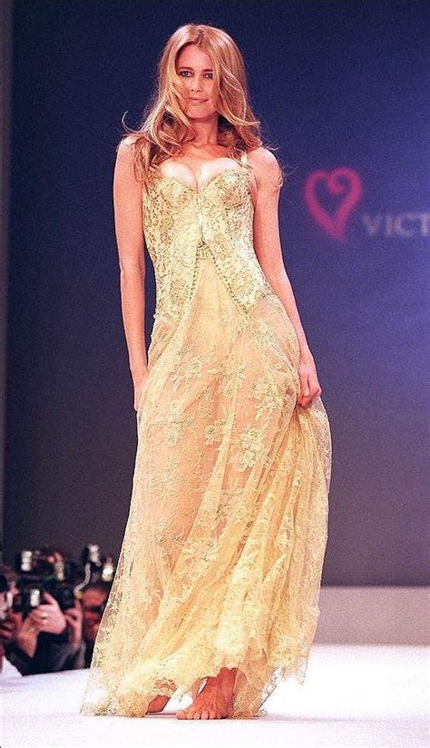 Victoria S Secret Fashion Show Claudia Schiffer