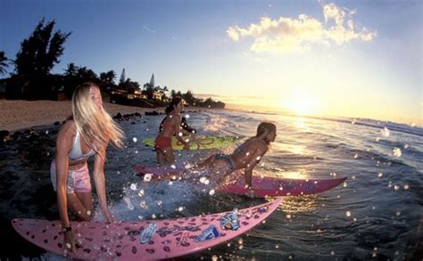 hot surf girls 47 pics