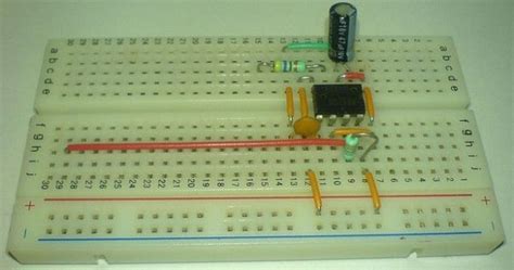 breadboard  build electronic circuits