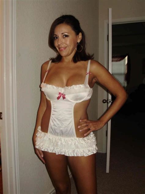 Thicker Middle Age Milf In Nurse Outfit Picture Ebaum