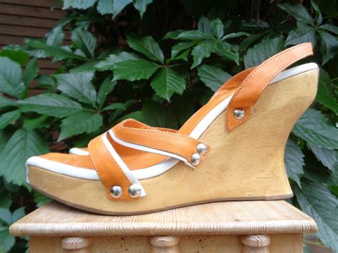 vintage wooden wedge sandals bershka   brasil size  etsy