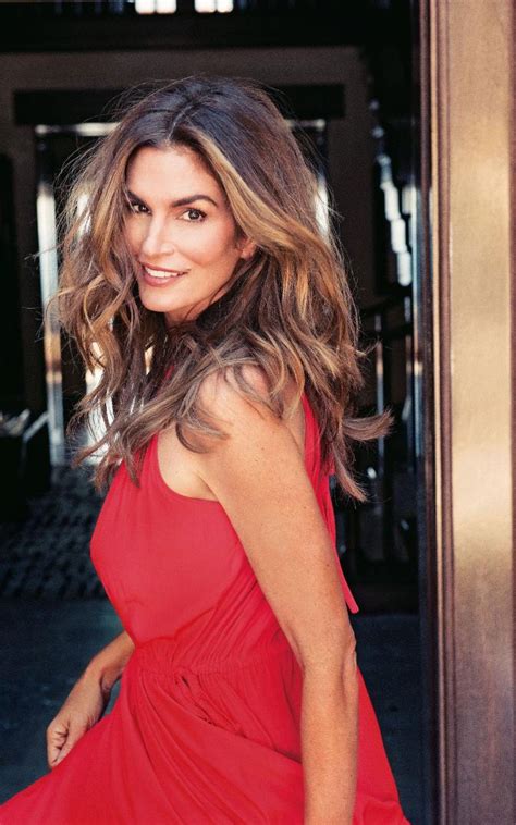 Take A Look Inside Cindy Crawford S Closet With The Coveteur