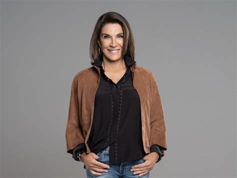 hgtv orders 10 new episodes of hit series ‘tough love with hilary farr