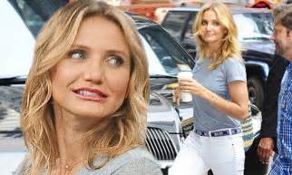cameron diaz talks getting naked with jason segel for sex tape film daily mail online