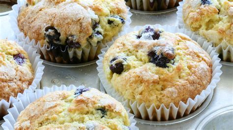 coat blueberries in flour to prevent soggy bottomed muffins