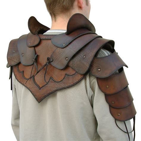 gorget  pair  pauldrons outfitevents
