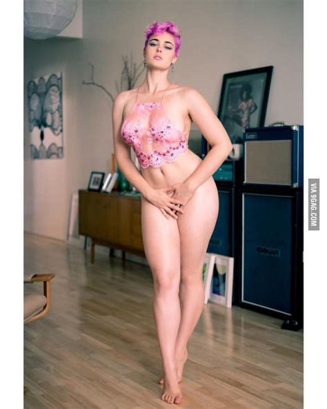 What S The Name Of This Porn Star Stefania Ferrario