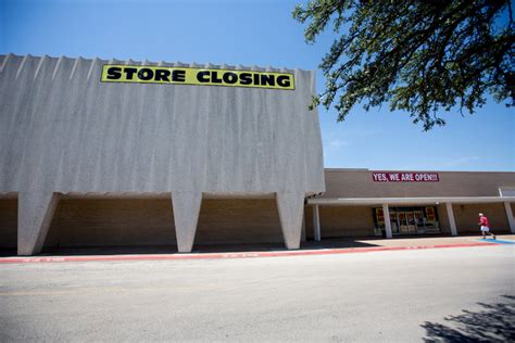 deep   malls  texas  vision  shoppings future