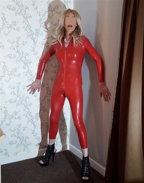 23 Rachelsexymaid Models Red Latex Catsuit Photo 4