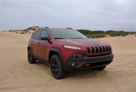 storming  beach    jeep cherokee trailhawk  ignition blog