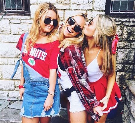 10 Adorable Gameday Outfits At Ohio State University Society19