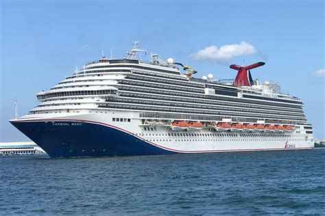 carnival magic  carnival jubilee ship comparison