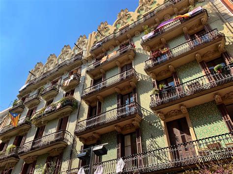 gracia barcelona  perfect place  stay   city