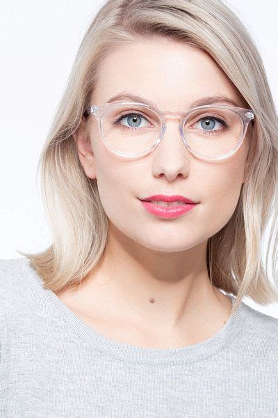 eyewear trends for women 2021