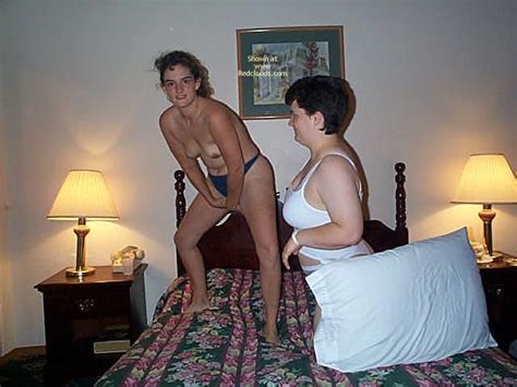 gg wife with gf august 2004 voyeur web