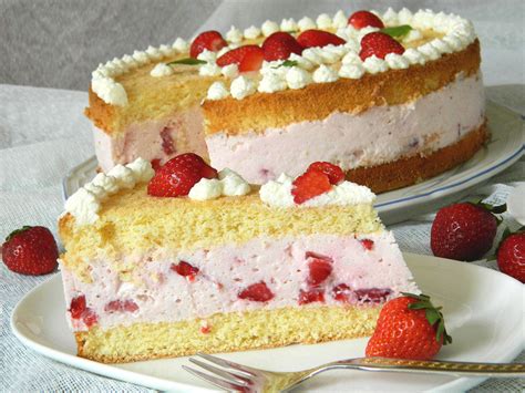 vanille erdbeer torte  la kaese sahne von seelenschein chefkoch