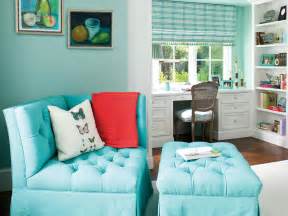 comfortable chairs  bedroom sitting area homesfeed