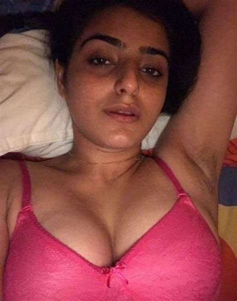 Genuine Girl Available Here For Live Nude Cam Sex Bhopal