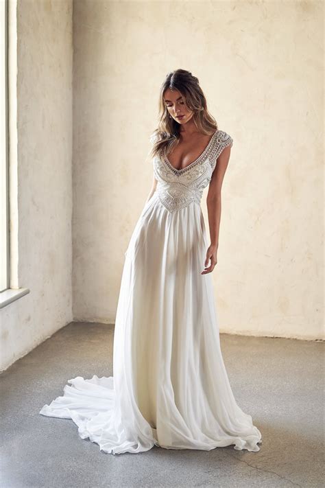 Boho Wedding Dresses 42 Best Bohemian Wedding Dresses For 2021