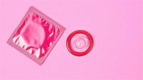 Kelebihan Dan Kekurangan Memakai Kondom Serta Cara Menggunakan Yang