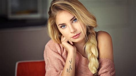 Sexy Cute And Beautiful Blue Eyed Tattooed Blonde Teen Girl Wallpaper