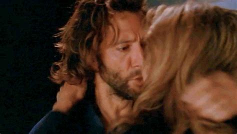 the 20 most satisfying kisses in tv history best kisses