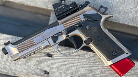 review beretta  performance carry optic pistol  nra shooting sports journal