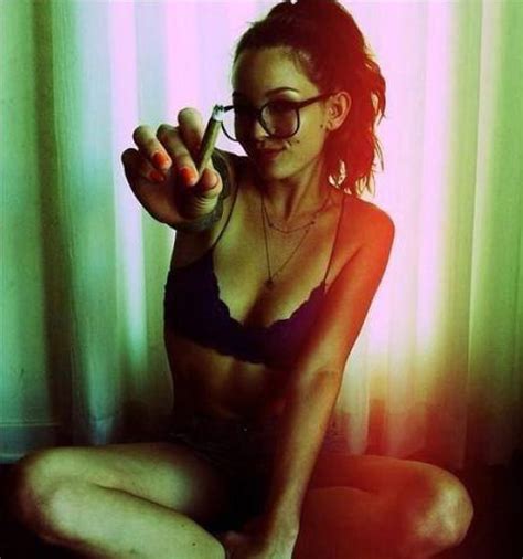17 Best Images About Girls Smoking Cigarettes On Pinterest