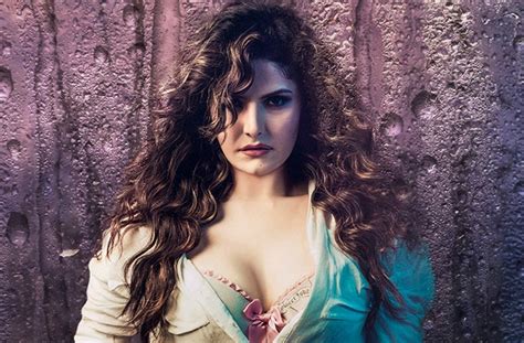 zarine khan beautiful hot best looking latest photos and hd wallpapers trendspoint