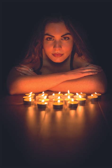 capture atmospheric portraits  home  candle light