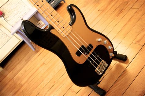 fender deluxe active p bass special   image