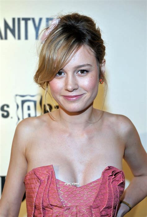 daily sizzling news brie larson  biography
