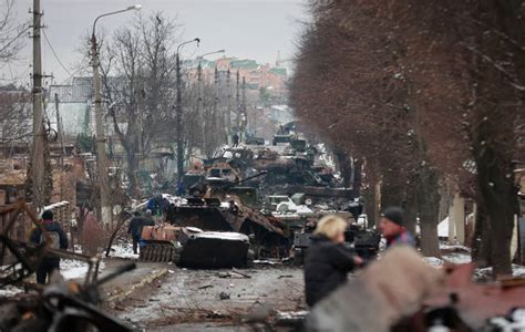russian convoy blitzed  kyiv  ukrainian troops armed  brit anti tank weapons lbc