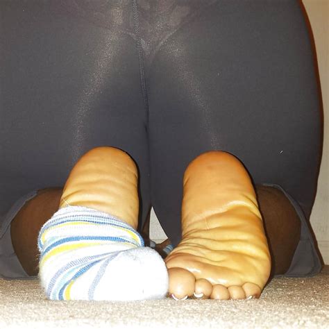 Stunning Thick Bbw Ebony Feet Goddess Bossy Meana 35