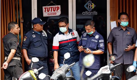 asia in 3 minutes gay sauna arrests in indonesia philippines bans religious icons in cars