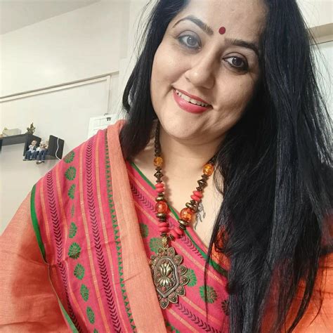 gayatri kapur c in 2022 aunty in saree mature beauty fashion