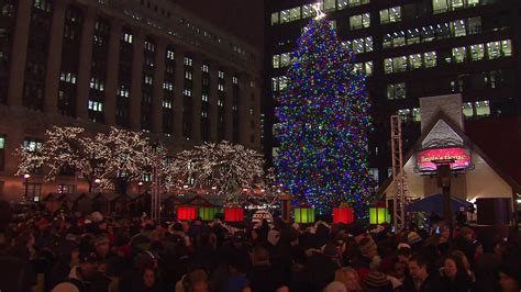 chicagos annual christmas tree lighting  daley plaza today wgn tv
