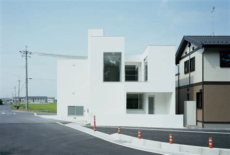 minimalist white house  koichi kimura digsdigs