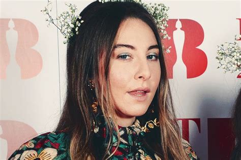 ‘drunk woman at brit awards turns out to be haim sister
