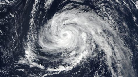 Powerful Hurricane Ophelia Heads Toward Ireland Cnn