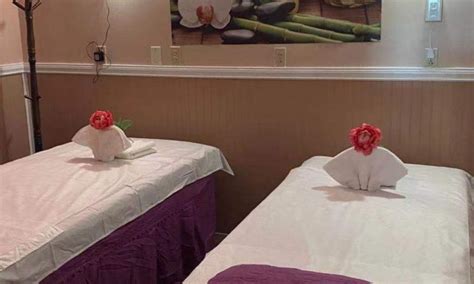 comfortable asian massage spa contacts location  reviews zarimassage