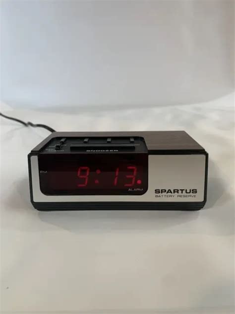 vintage  spartus digital alarm clock model  battery backup  cover