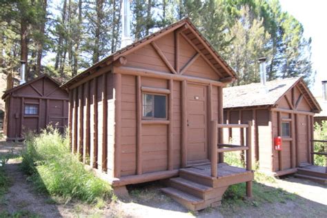 roosevelt lodge cabins yellowstone reservations