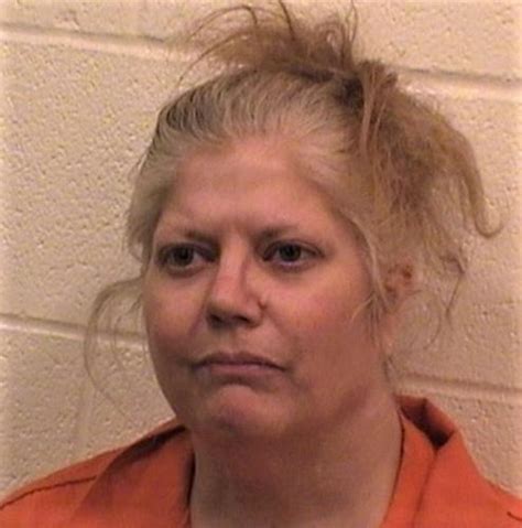 update kennewick woman arrested  murder   pasco mobile home park saturday news