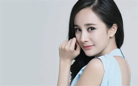 yang mi on being the femme fatale in l o r d hello asia