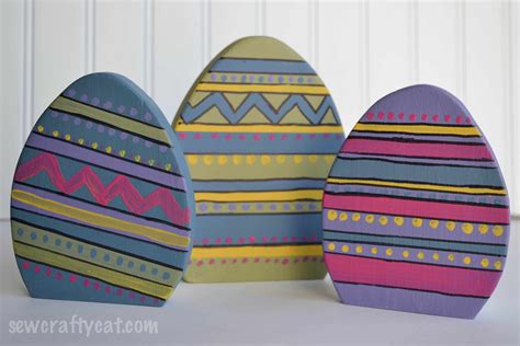 diy project wood easter eggs typically simple