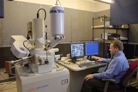 jeol  fe scanning electron microscope central