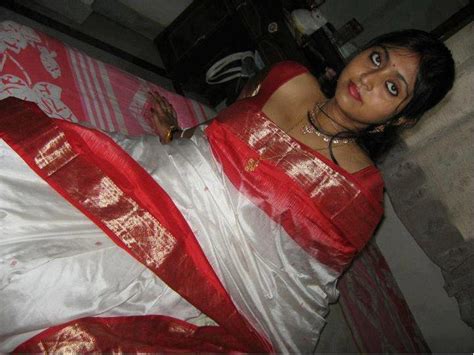 desi knockers desi indian hot girls show in traditional