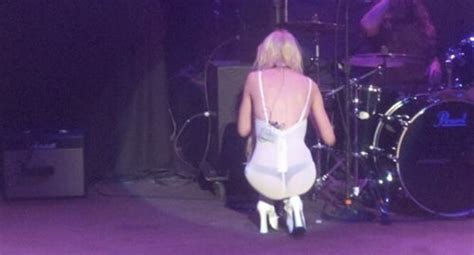 taylor momsen shows her barely legal thong